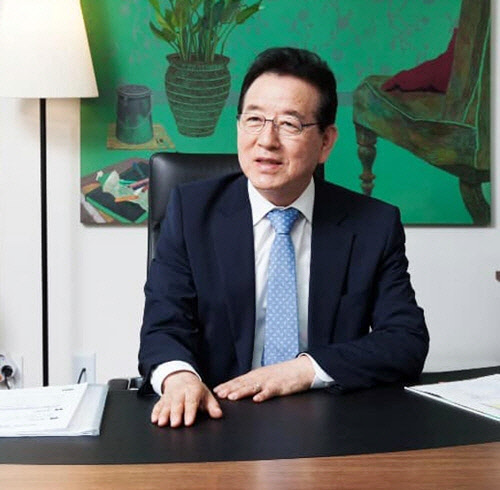 더불어민주당 소속의 정순균 서울 강남구청장.[사진=정순균 강남구청장 페이스북]